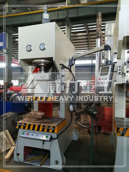 125噸液壓沖床圖片