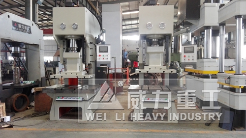 160噸液壓沖床實(shí)物圖片