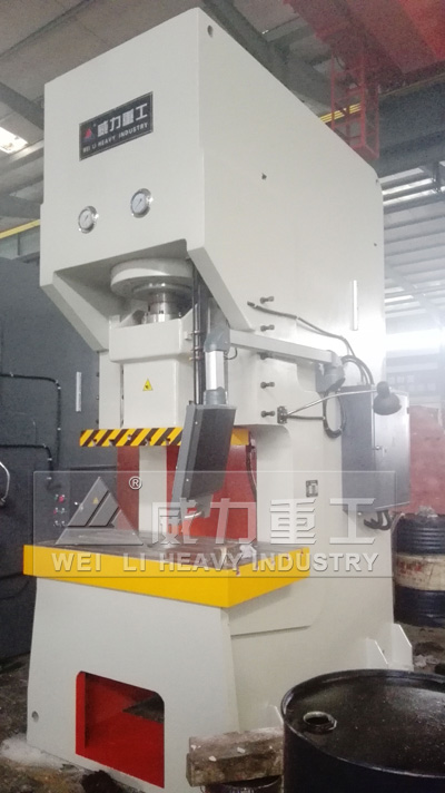 250噸液壓沖床圖片