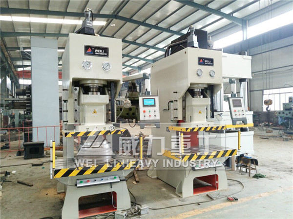 315噸液壓沖床圖