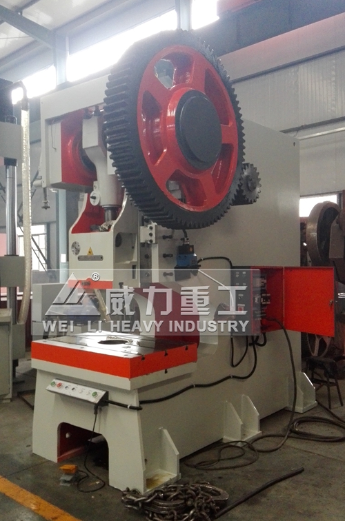 160噸深頸壓力機