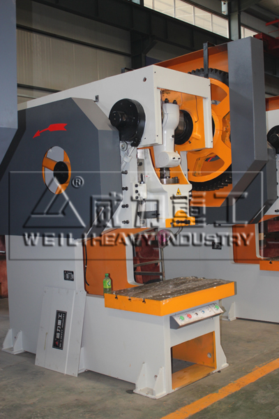 100噸深喉沖床圖片