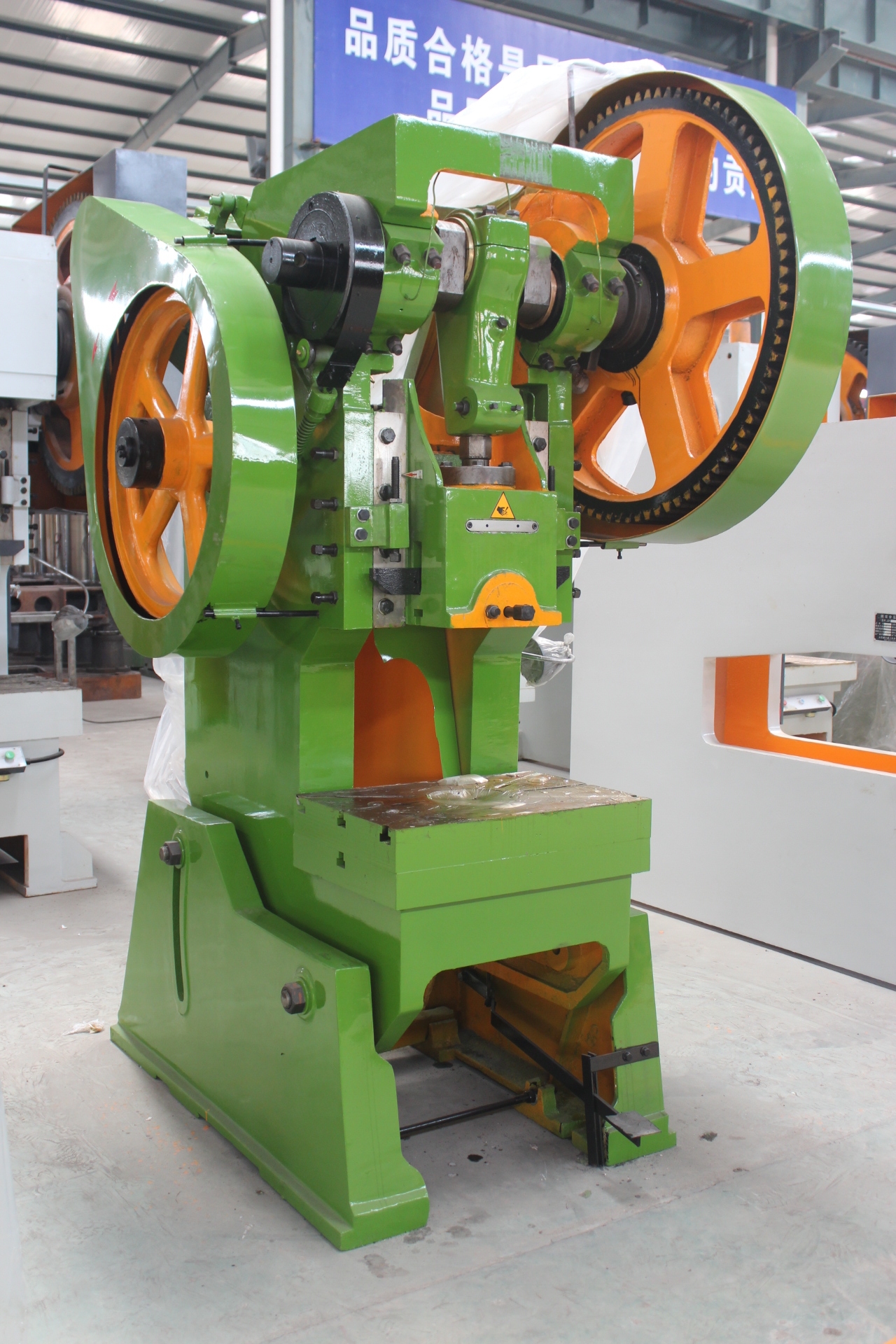 80噸可傾壓力沖床