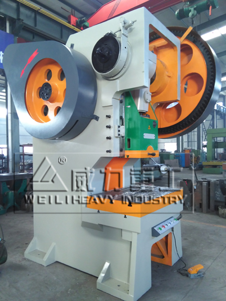 250t固定臺(tái)壓力機(jī)