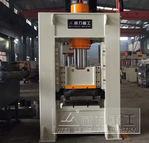 200噸框架式液壓沖床