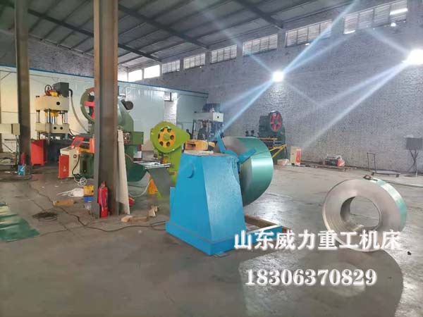 國標(biāo)沖床客戶使用現(xiàn)場圖