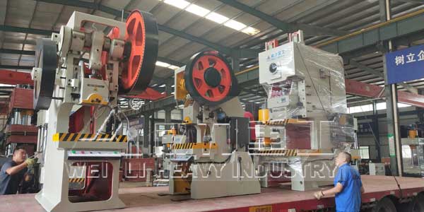 山東威力重工沖床圖片