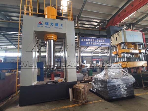 龍門式液壓沖床