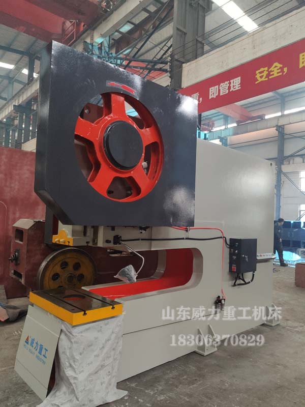 100噸深喉沖床圖片