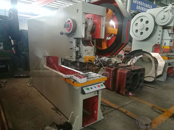 25噸深喉沖床圖片